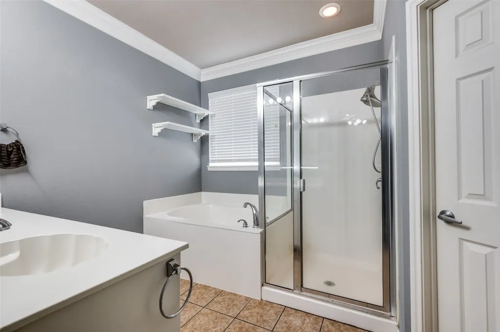 3208 Serpis Grand Prairie TX 75054