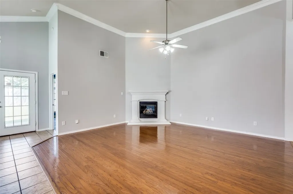 3208 Serpis Grand Prairie TX 75054
