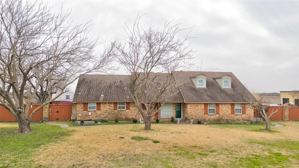 3674 E State Highway 243 Kaufman TX 75142