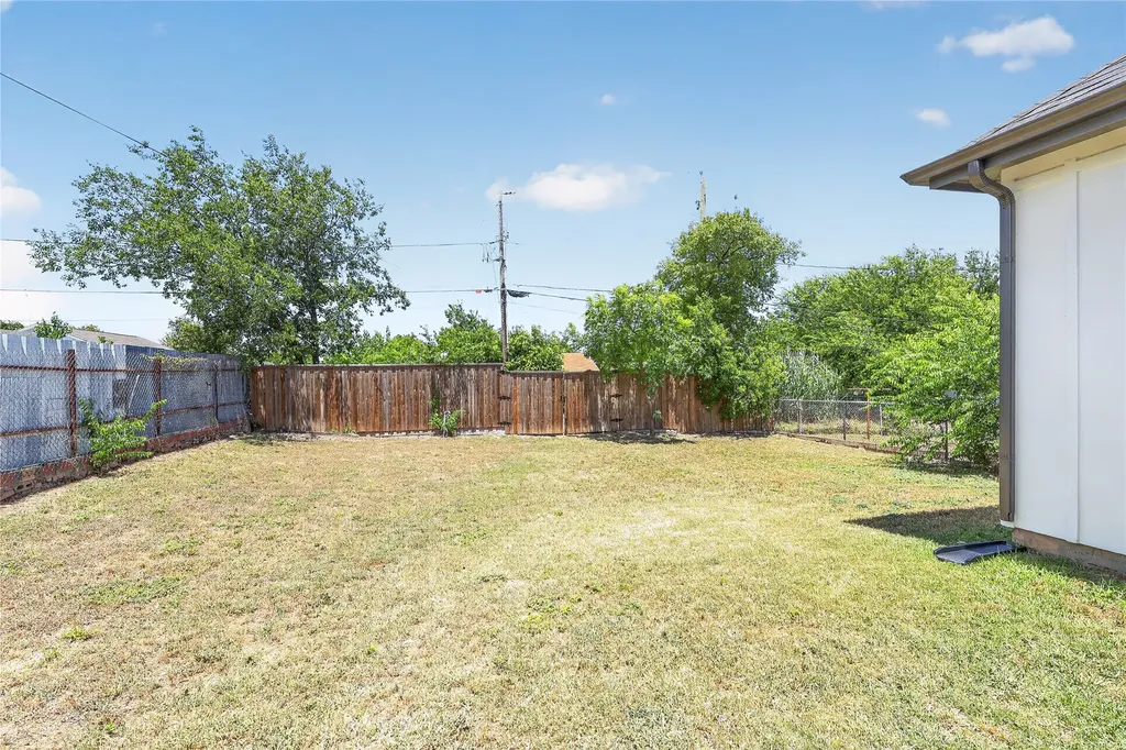 3208 NW 31st Street Fort Worth TX 76106