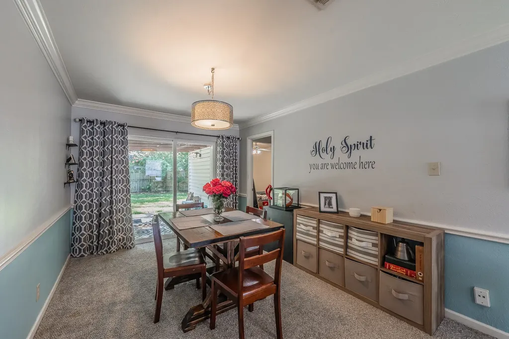 1904 Friar Tuck Drive Arlington TX 76013