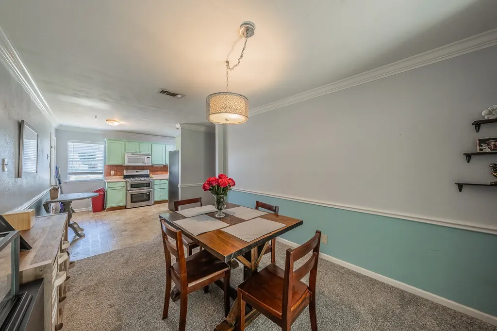 1904 Friar Tuck Drive Arlington TX 76013