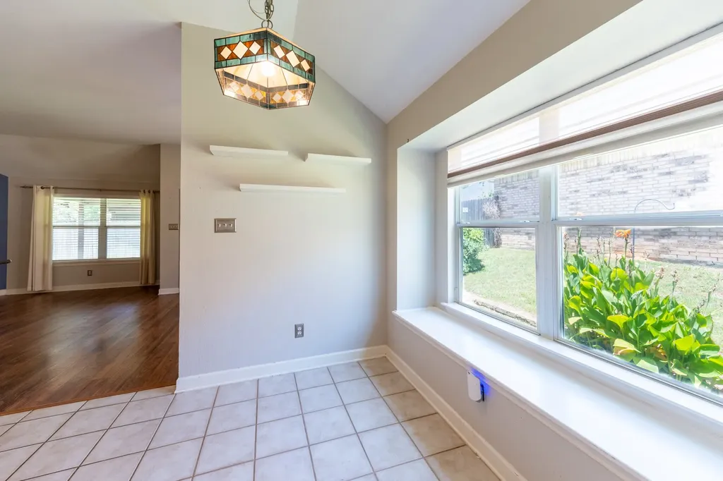 514 Renee Drive Euless TX 76040