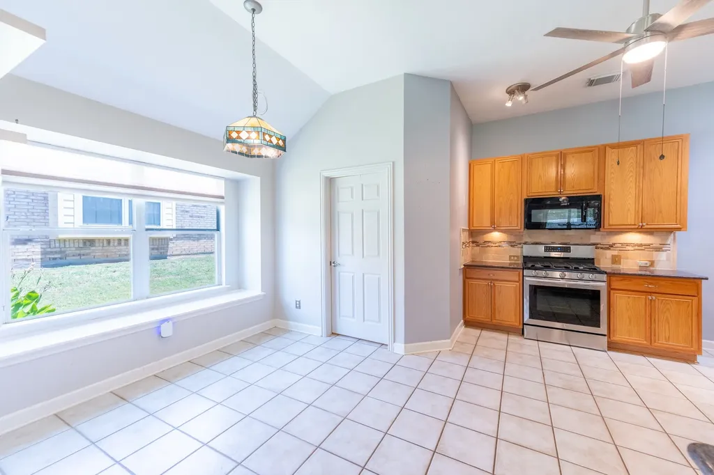 514 Renee Drive Euless TX 76040