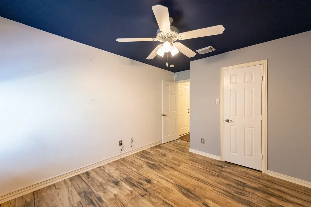 514 Renee Drive Euless TX 76040