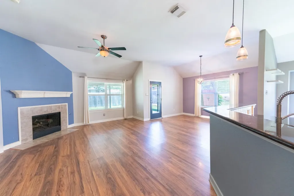 514 Renee Drive Euless TX 76040