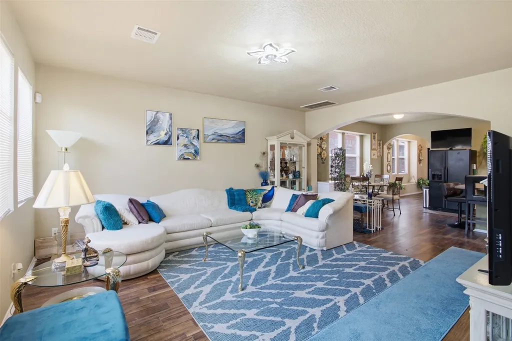 2648 Blackstone Drive Grand Prairie TX 75052