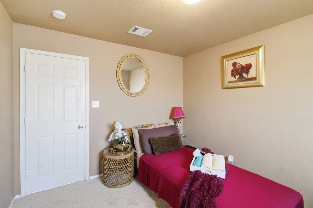 2648 Blackstone Drive Grand Prairie TX 75052