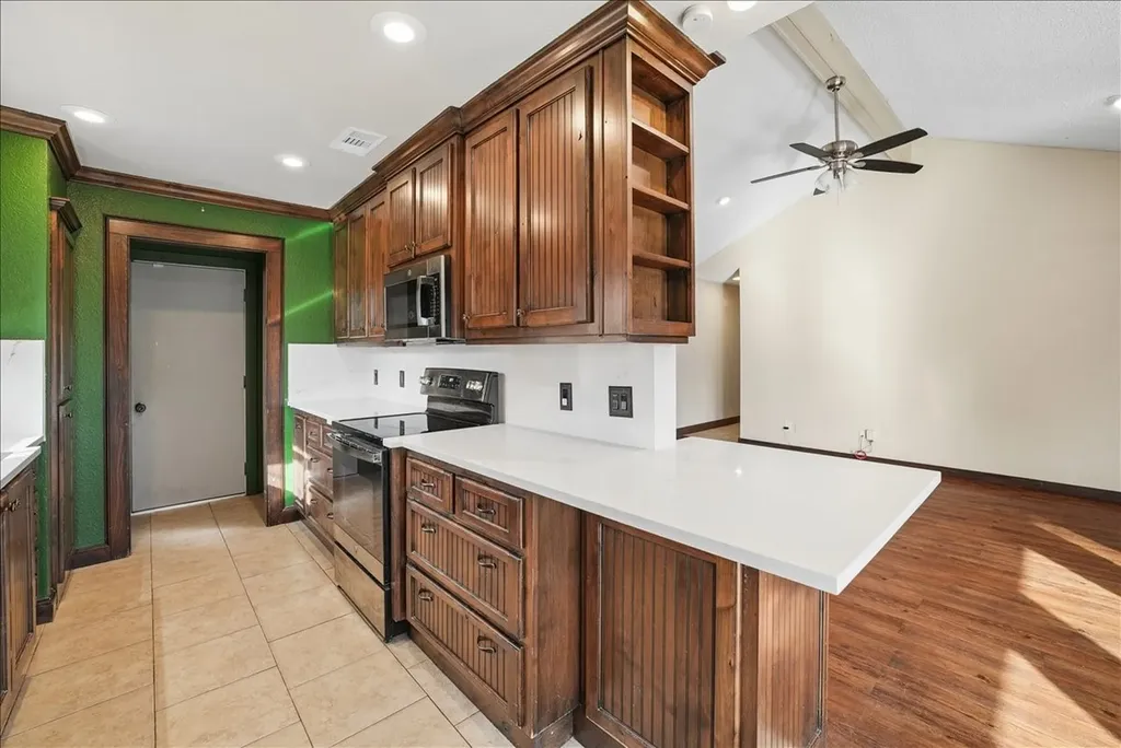 2604 S Meadow Drive Fort Worth TX 76133