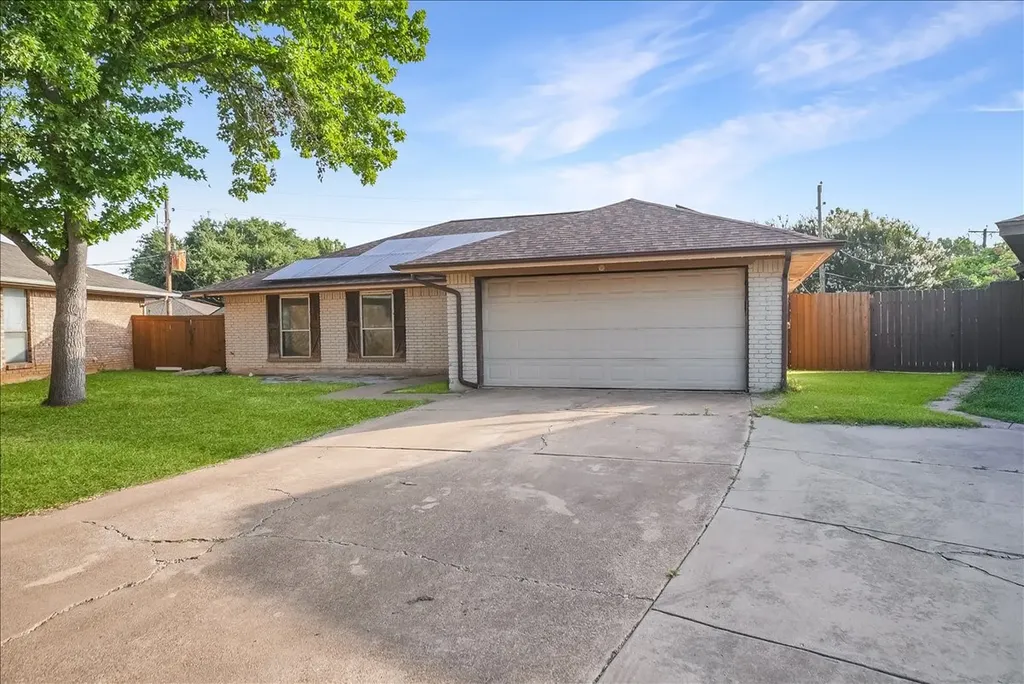 2604 S Meadow Drive Fort Worth TX 76133