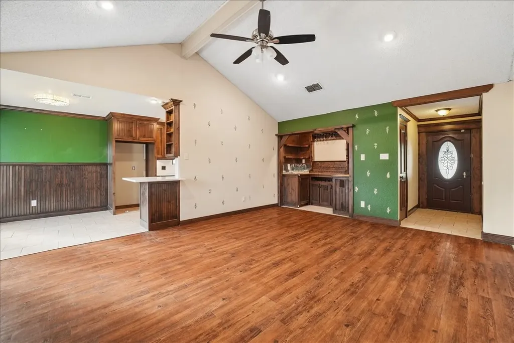 2604 S Meadow Drive Fort Worth TX 76133
