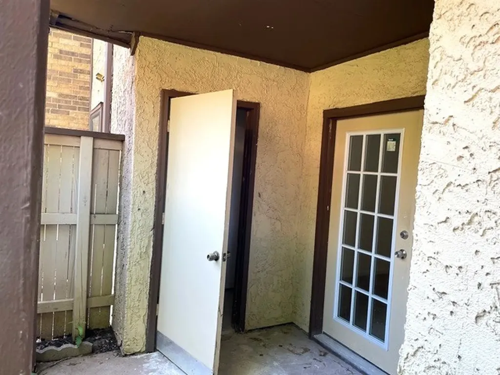 1109 Calico Lane Arlington TX 76011