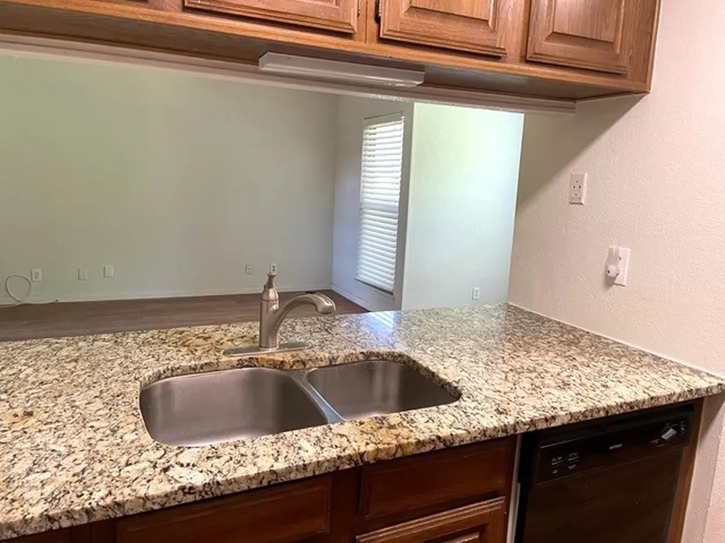 1109 Calico Lane Arlington TX 76011