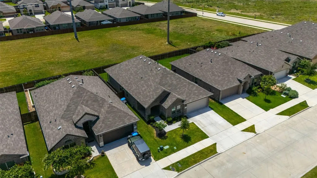 1016 Kirkham Way Fort Worth TX 76247