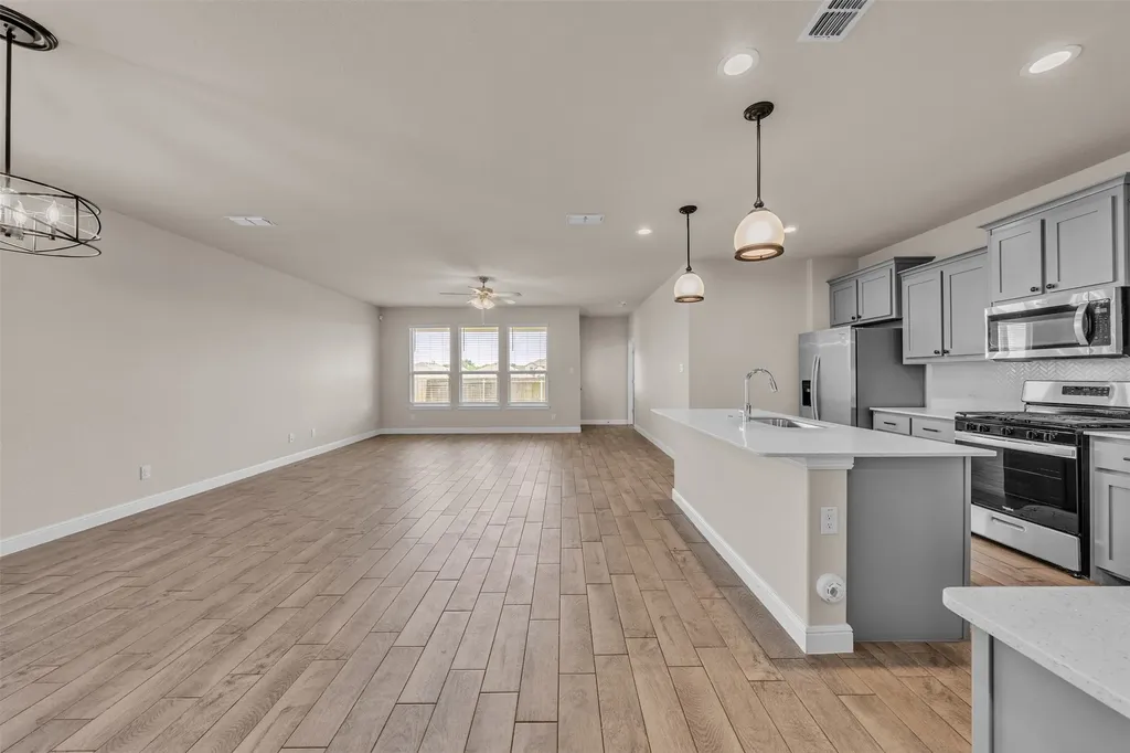 1016 Kirkham Way Fort Worth TX 76247
