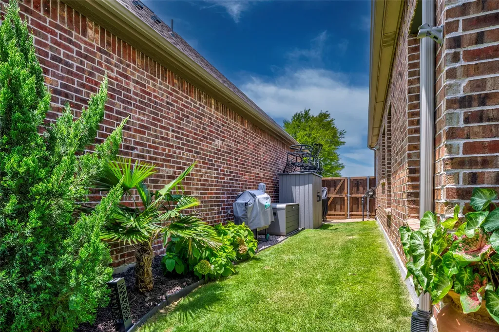 8721 Ludlow Drive Frisco TX 75036
