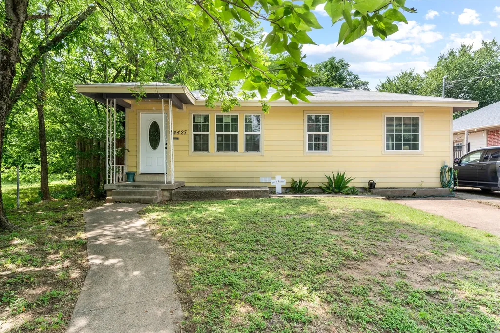 4427 Baldwin Street Dallas TX 75210