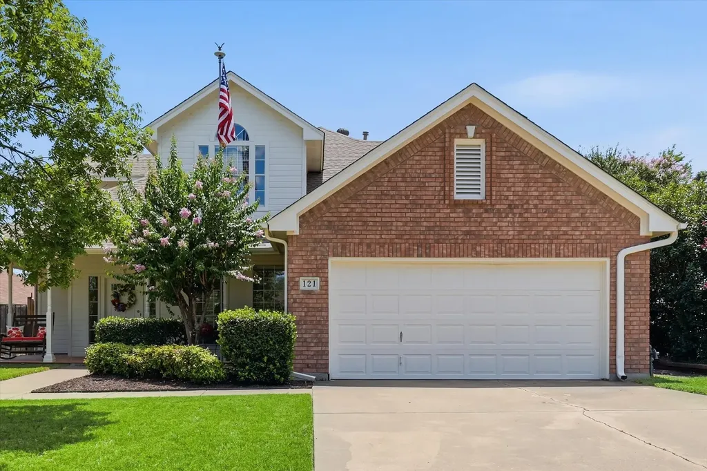 121 S Blue Bonnet Circle Justin TX 76247