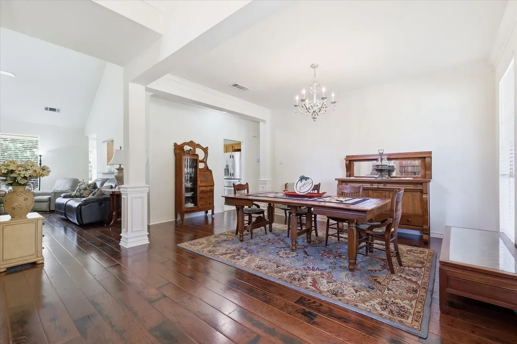 121 S Blue Bonnet Circle Justin TX 76247