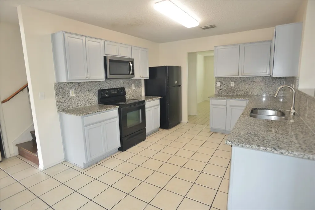 2812 Sonora Lane Mesquite TX 75181
