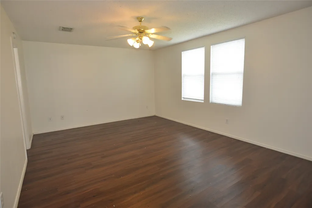 2812 Sonora Lane Mesquite TX 75181