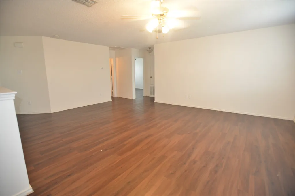 2812 Sonora Lane Mesquite TX 75181