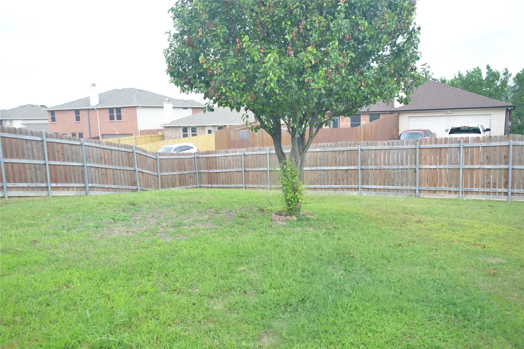 2812 Sonora Lane Mesquite TX 75181