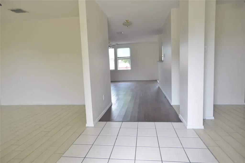 2812 Sonora Lane Mesquite TX 75181
