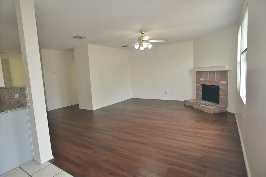 2812 Sonora Lane Mesquite TX 75181
