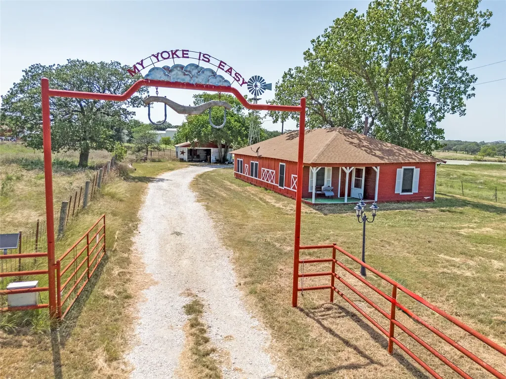 1200 County Road 904 Joshua TX 76058