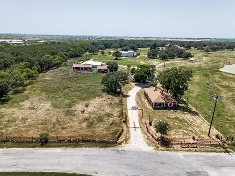 1200 County Road 904 Joshua TX 76058