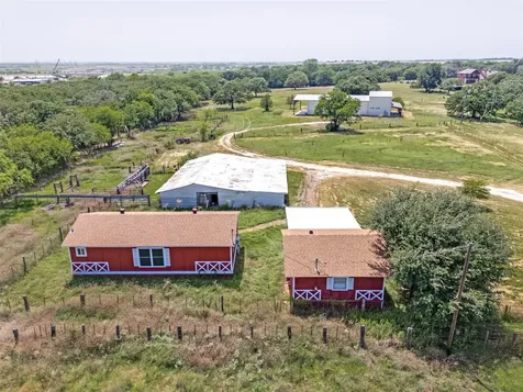 1200 County Road 904 Joshua TX 76058