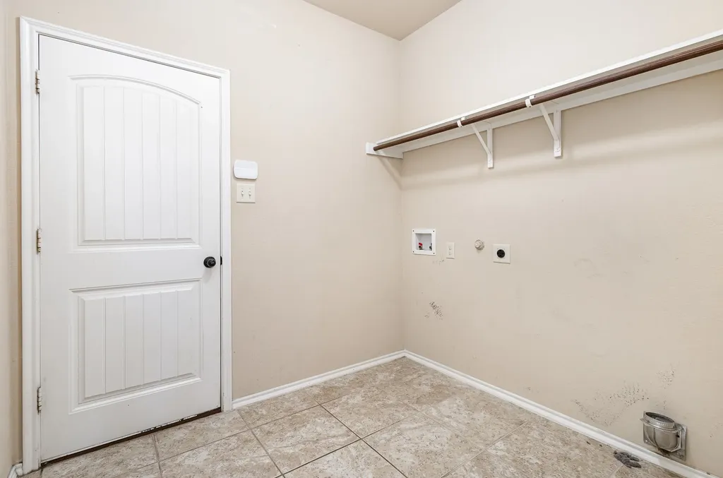 208 Whitman Drive Mckinney TX 75072