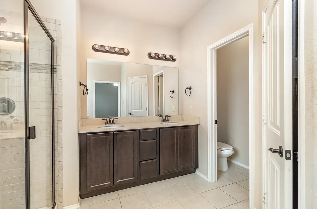 208 Whitman Drive Mckinney TX 75072