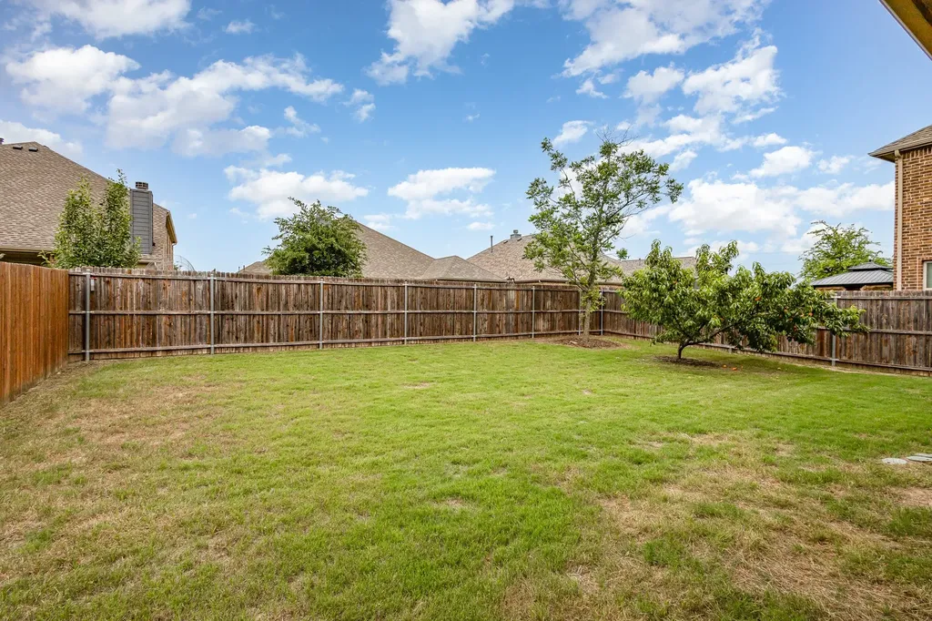 208 Whitman Drive Mckinney TX 75072