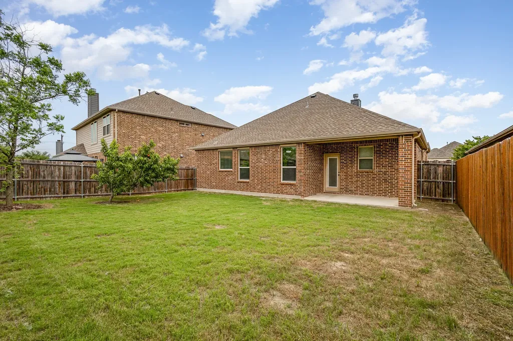 208 Whitman Drive Mckinney TX 75072