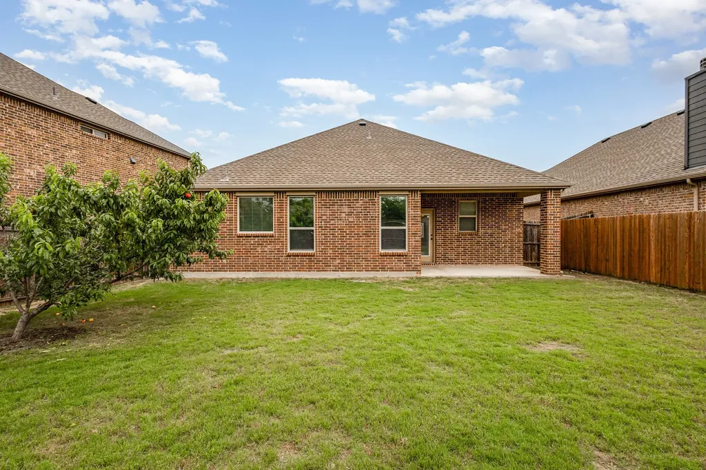 208 Whitman Drive Mckinney TX 75072