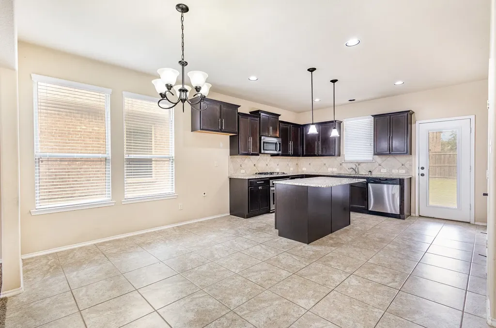 208 Whitman Drive Mckinney TX 75072