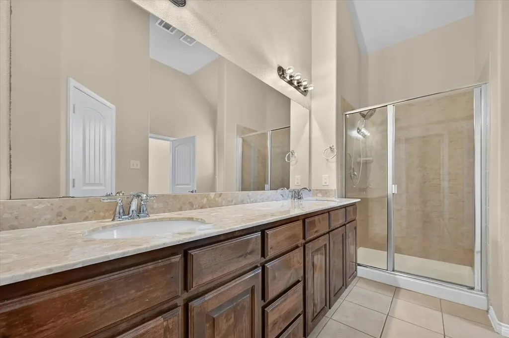 1403 Dhaka Drive Rockwall TX 75087