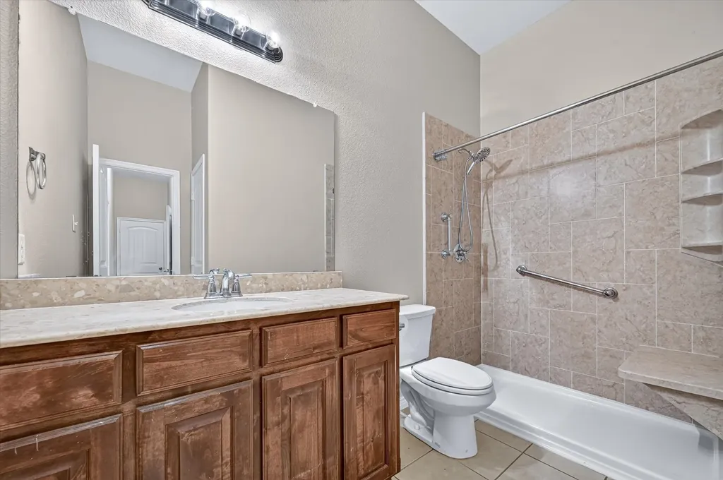 1403 Dhaka Drive Rockwall TX 75087