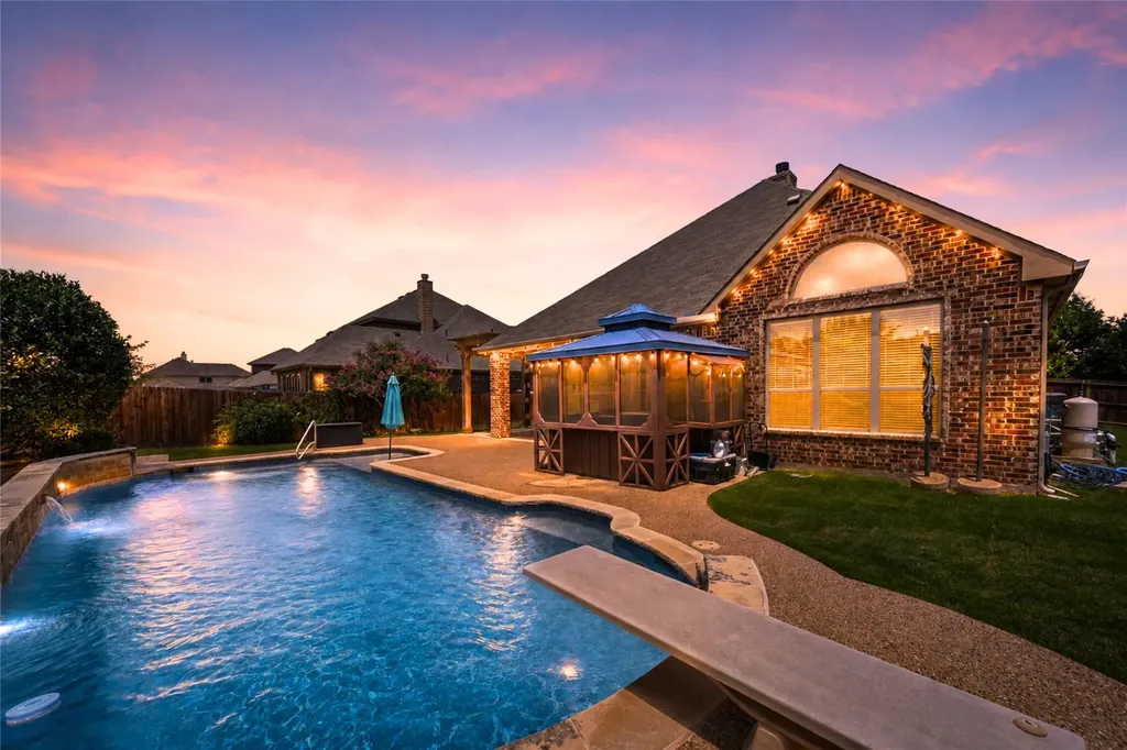 1403 Dhaka Drive Rockwall TX 75087