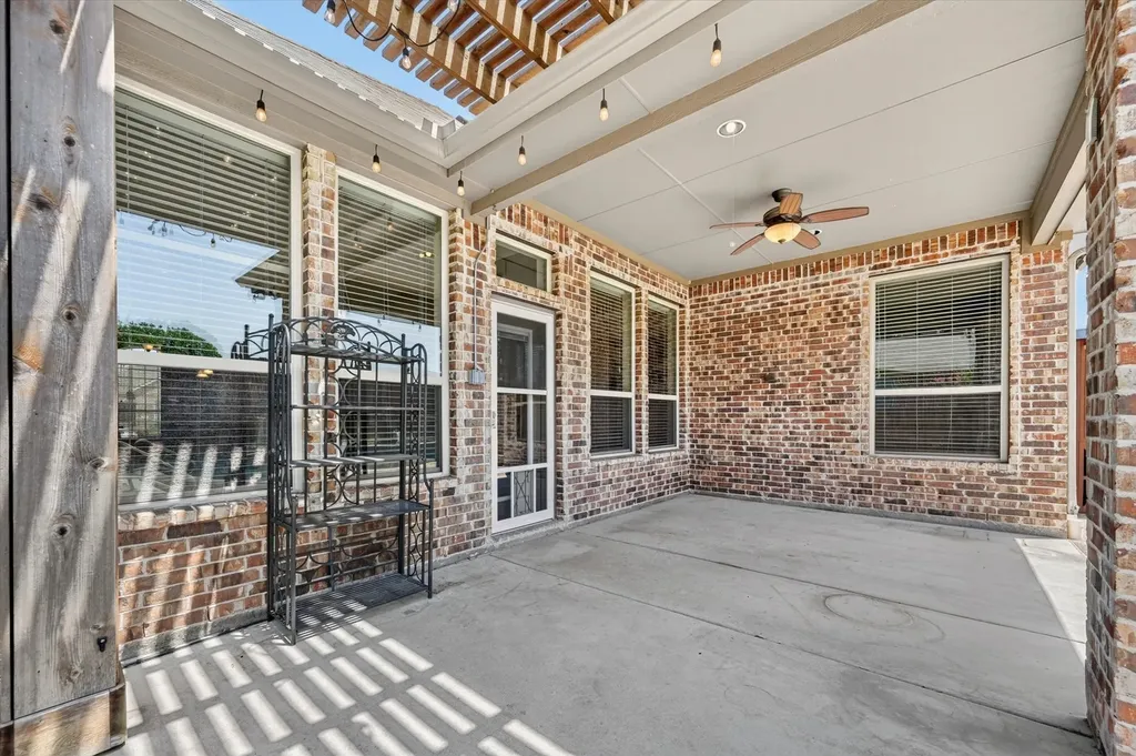 1403 Dhaka Drive Rockwall TX 75087
