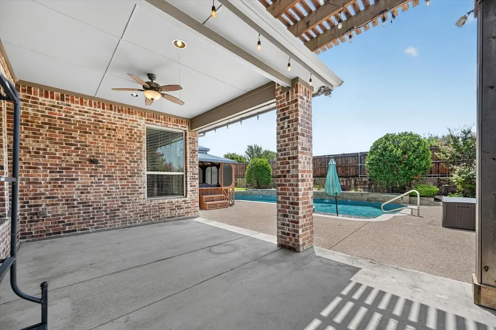 1403 Dhaka Drive Rockwall TX 75087