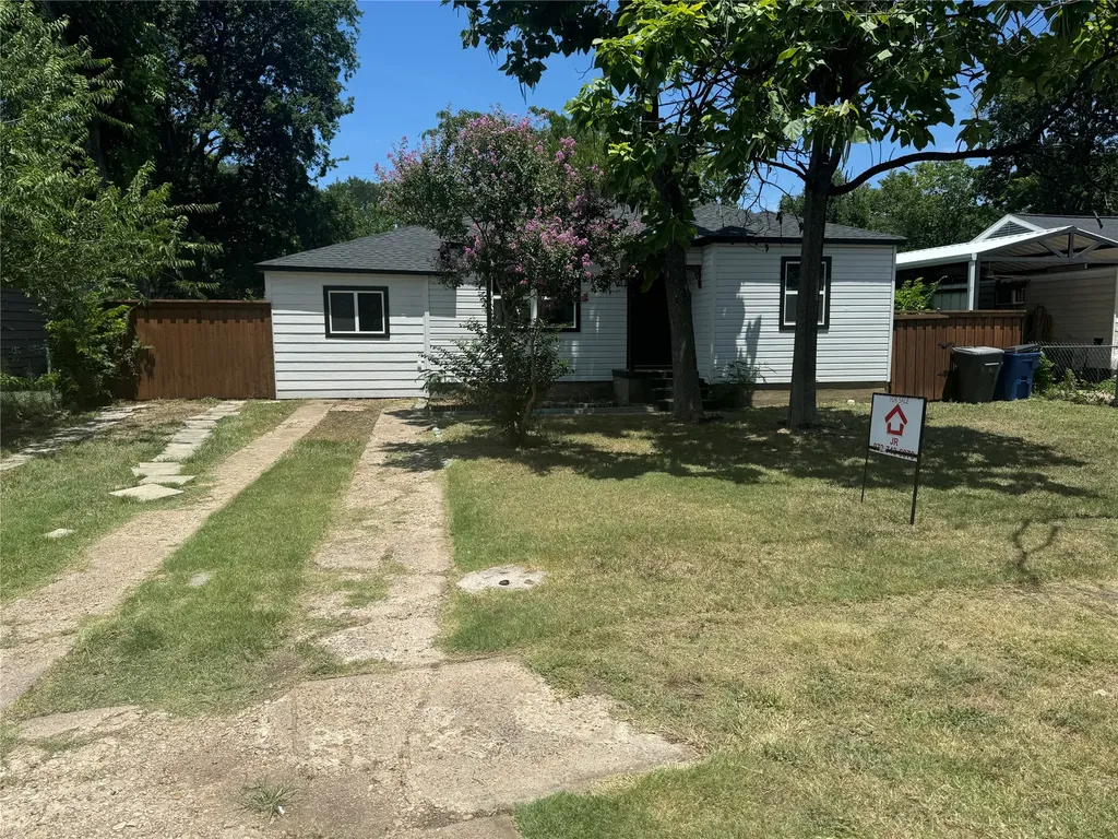 1123 Hansboro Avenue Dallas TX 75224