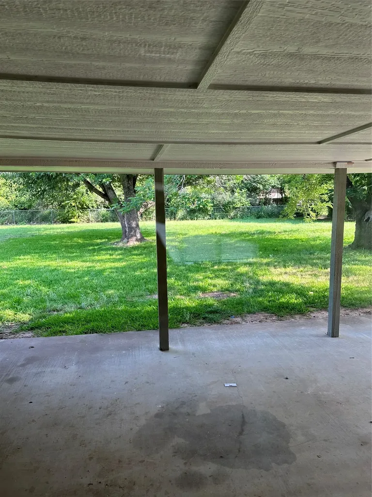 905 Elizabeth Boulevard Granbury TX 76048