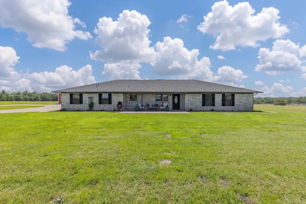 1674 Fm 36 S Caddo Mills TX 75135