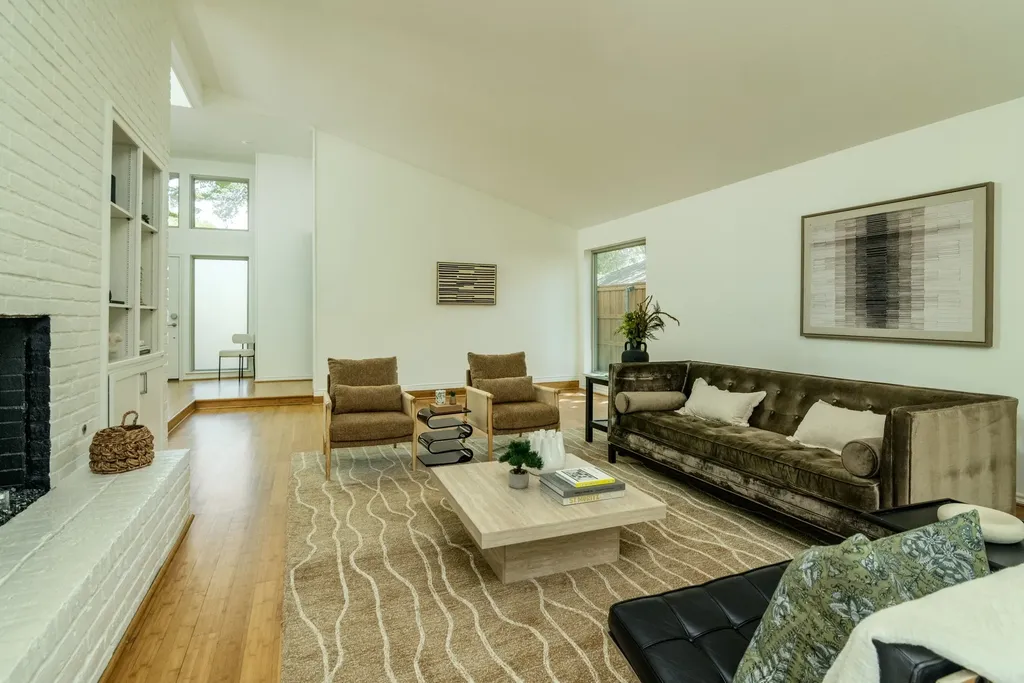 6918 Chevy Chase Avenue Dallas TX 75225