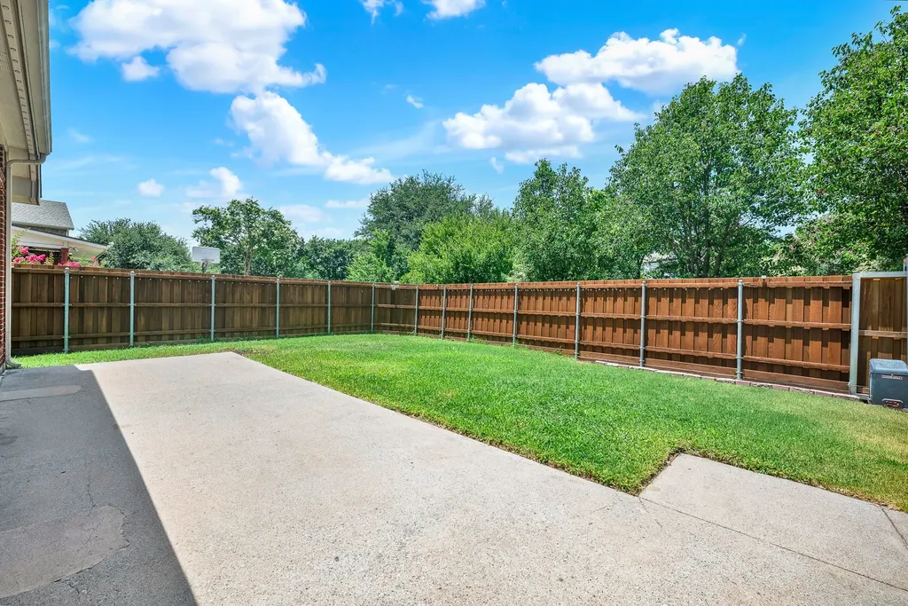 5705 Abingdon Drive Richardson TX 75082