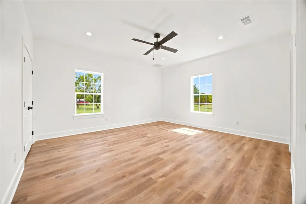 4593 County Road 2624 Caddo Mills TX 75135