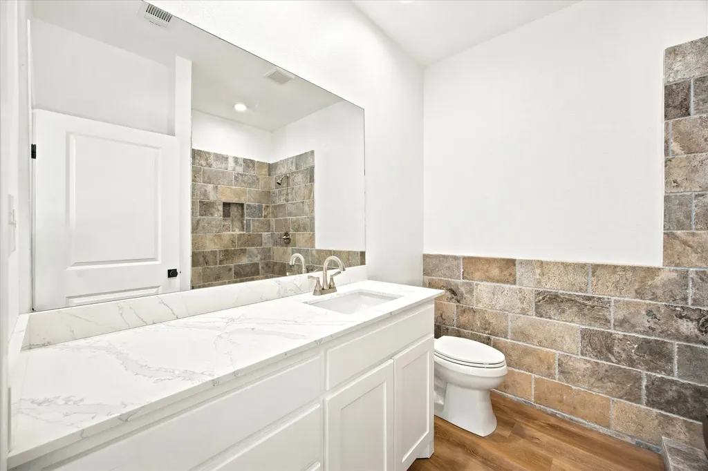 4593 County Road 2624 Caddo Mills TX 75135